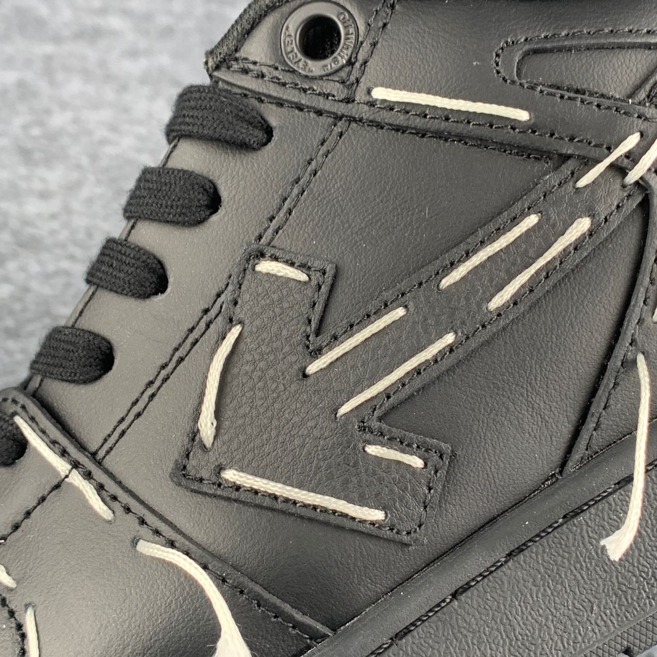 Off-White Out of Office 'Sartorial Stitching Black Black'