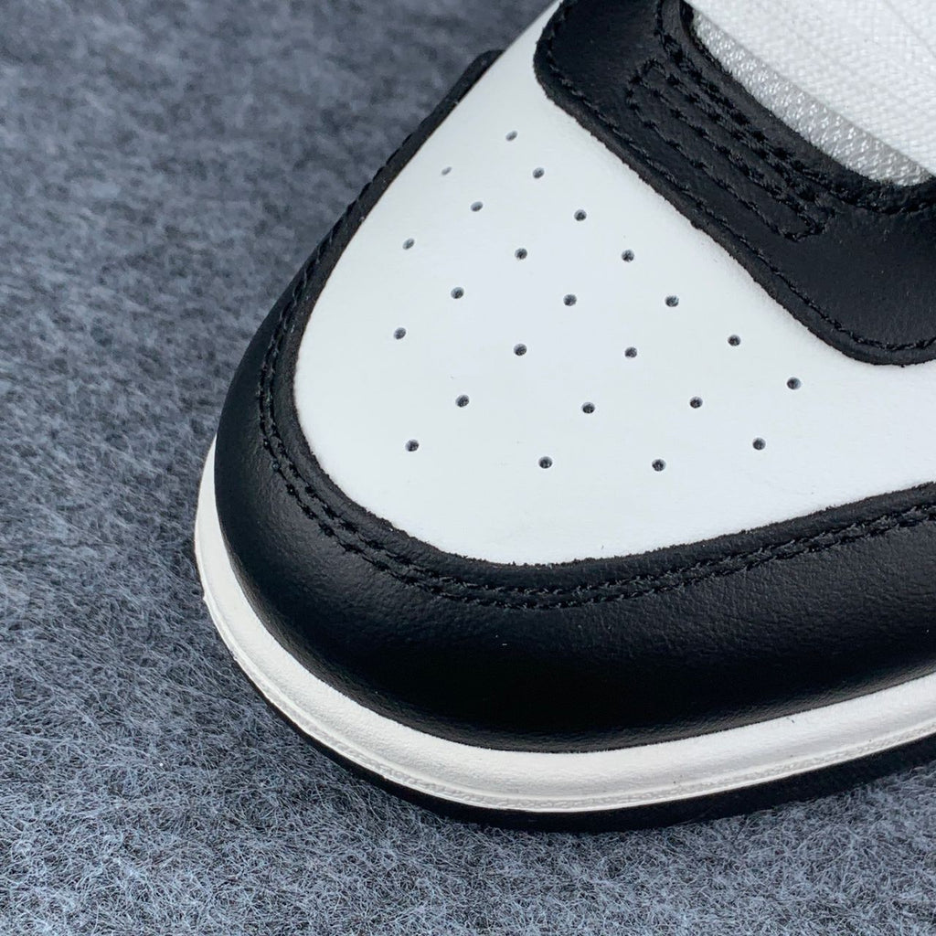 Off-White Out of Office 'White Black White'