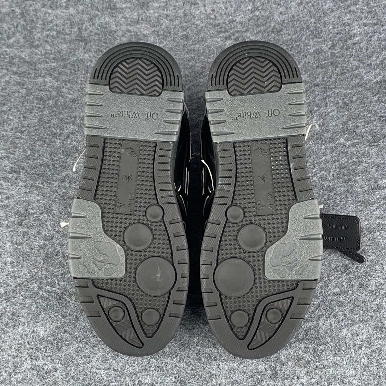 Off-White Out of Office 'Sartorial Stitching Black Black'