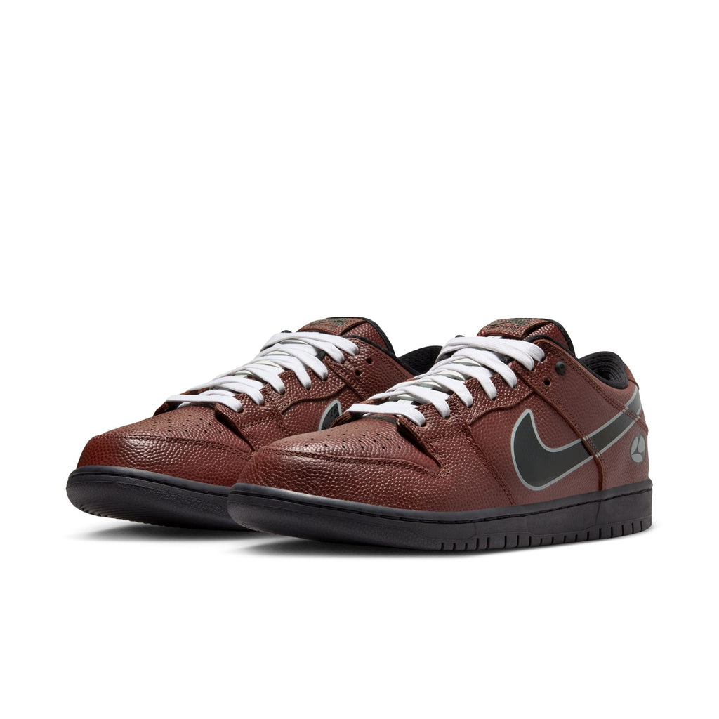 Nike SB Dunk Low Pro - Dark Pony/Black/Silver/White