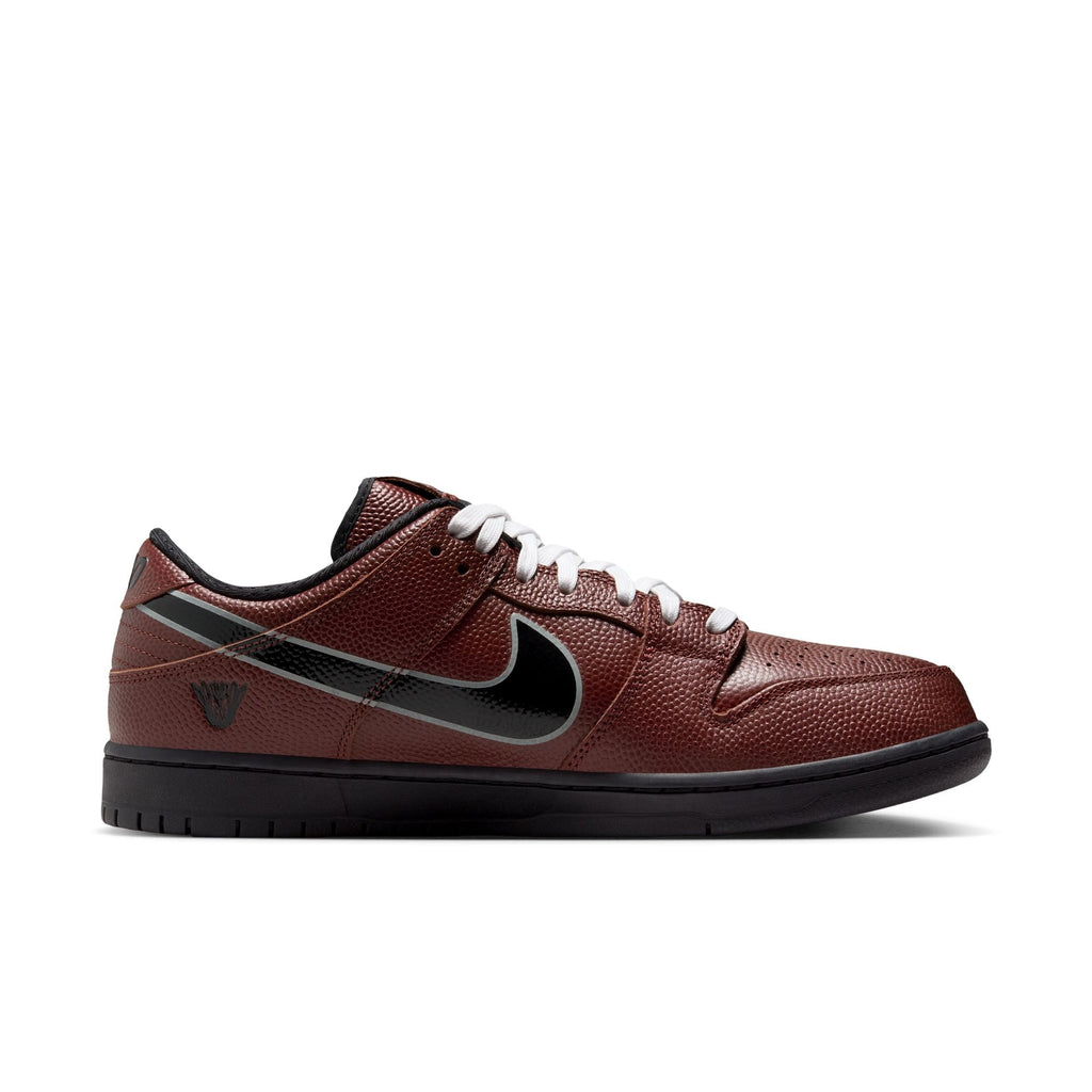 Nike SB Dunk Low Pro - Dark Pony/Black/Silver/White