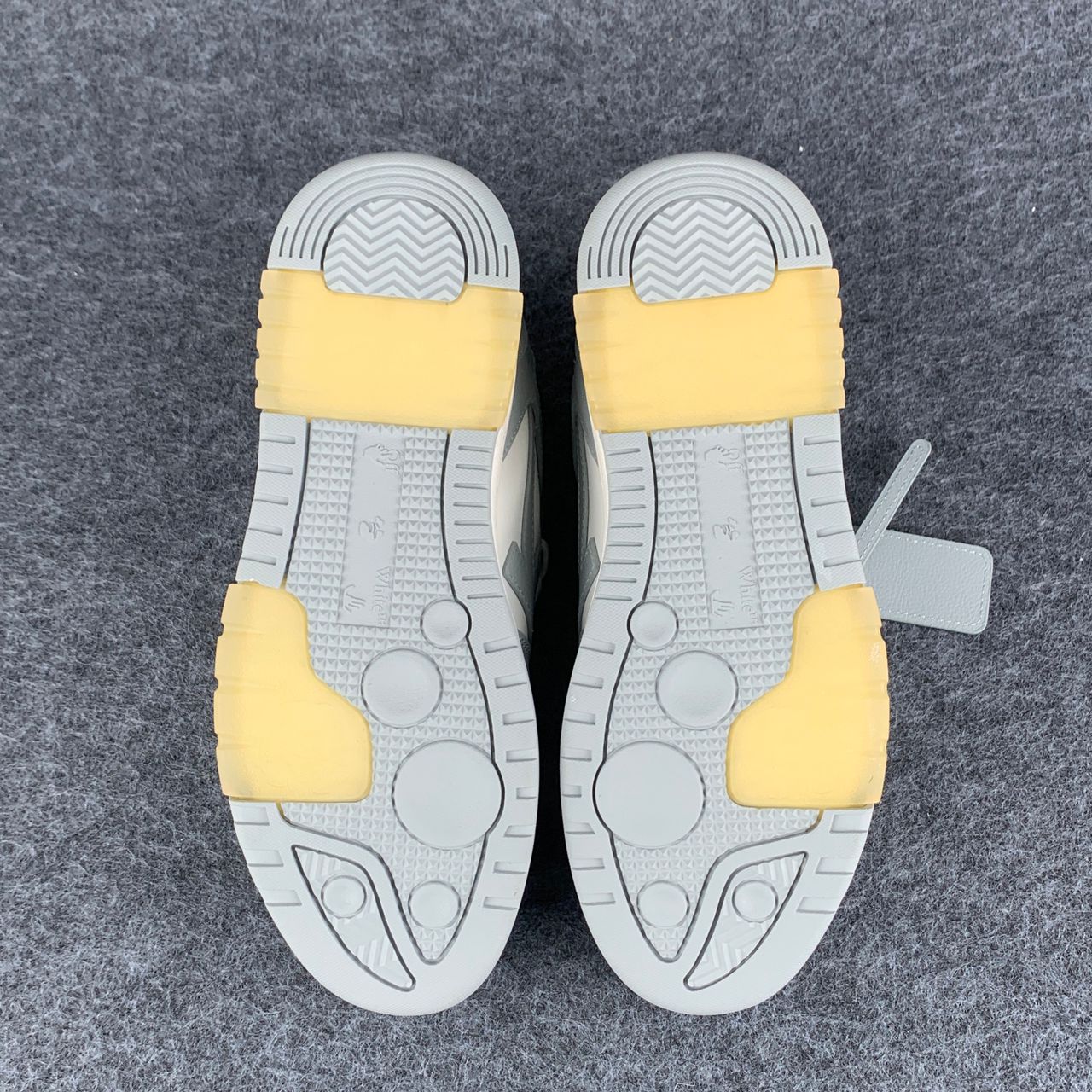 Off-White Out of Office 'Grey White'