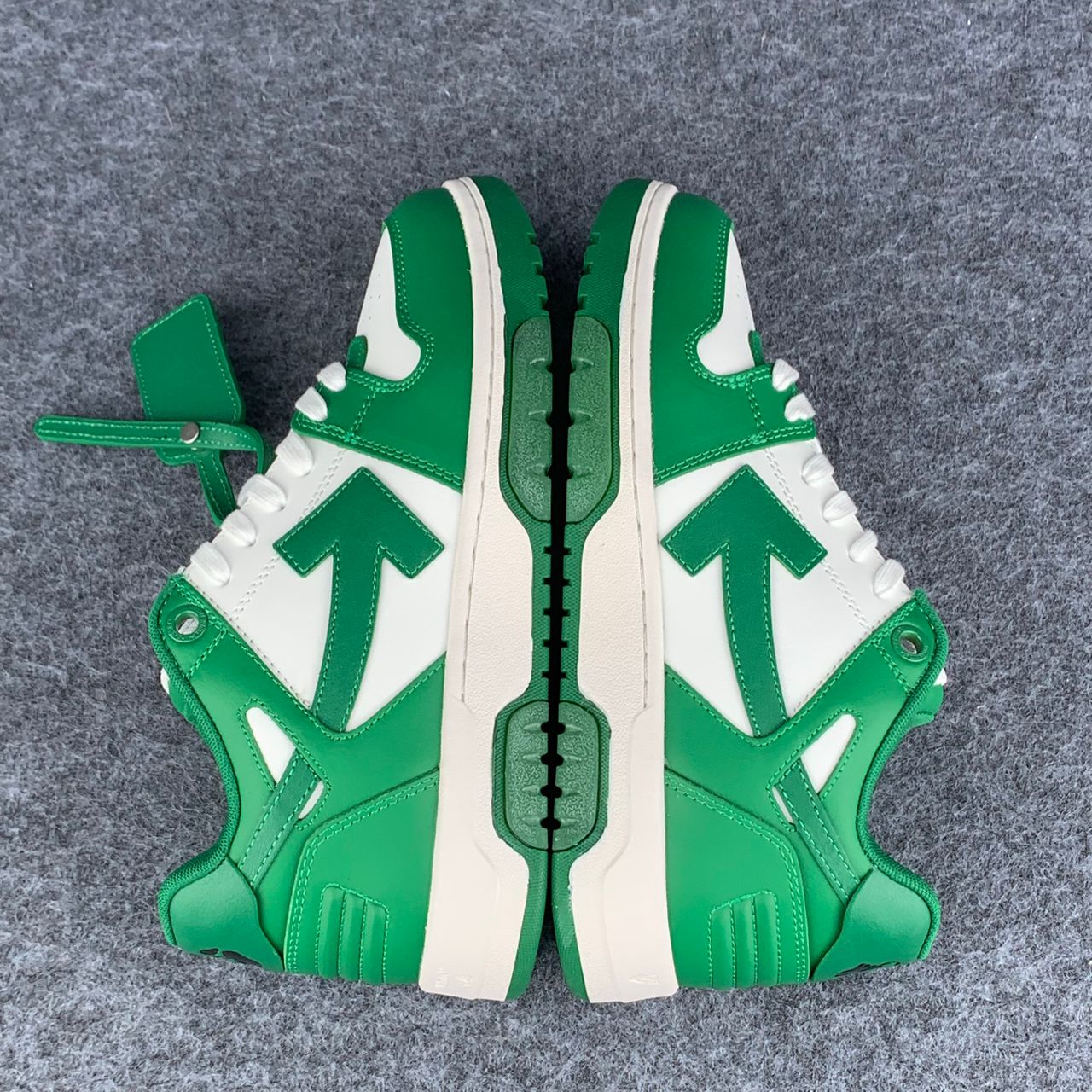 Off-White Out of Office 'Green White'