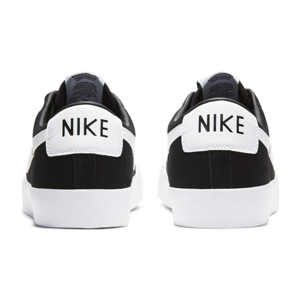 Nike SB Zoom Blazer Low Pro GT - Black/White/Gum