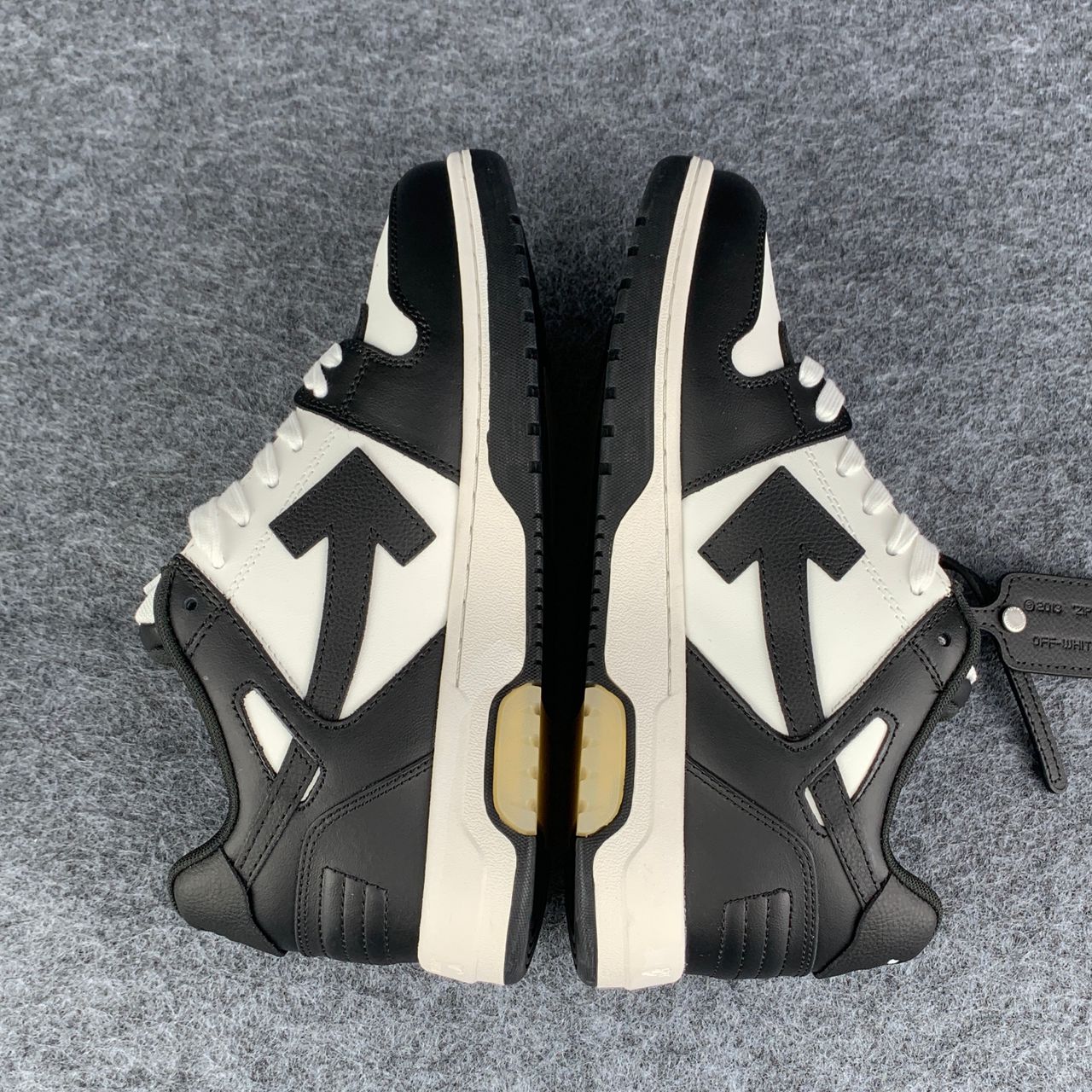Off-White Out of Office 'White Black White'