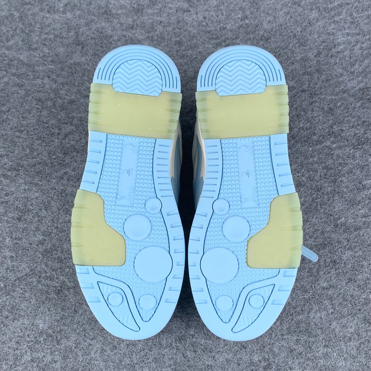 Off-White Out of Office 'White Light Blue'