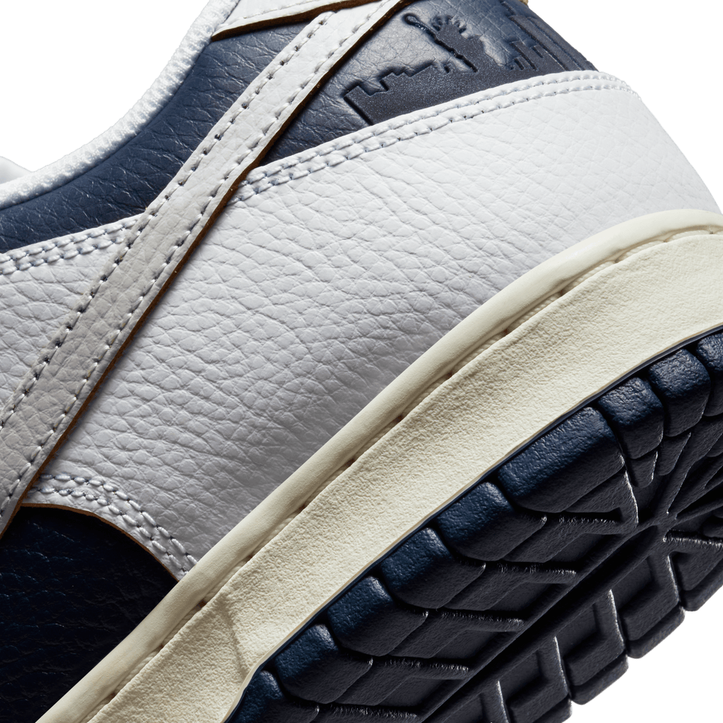 Nike SB Dunk Low OG - Huf City Pack