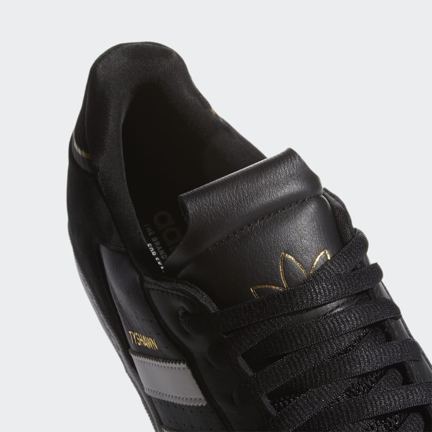 Adidas Tyshawn Low - Core Black/Cloud White/Gold Metallic